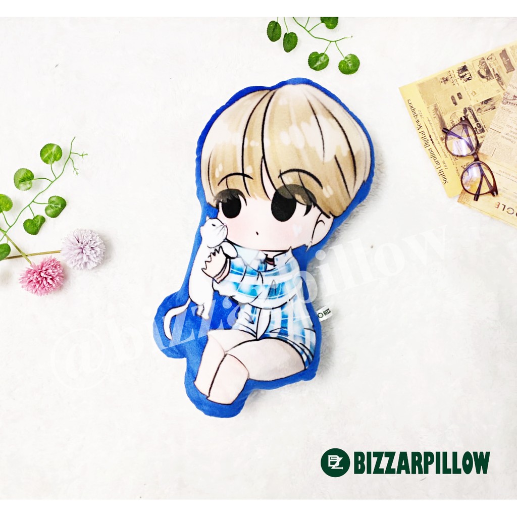 Bizzarpillow Bantal Kpop Karakter Chibi size L BZ208