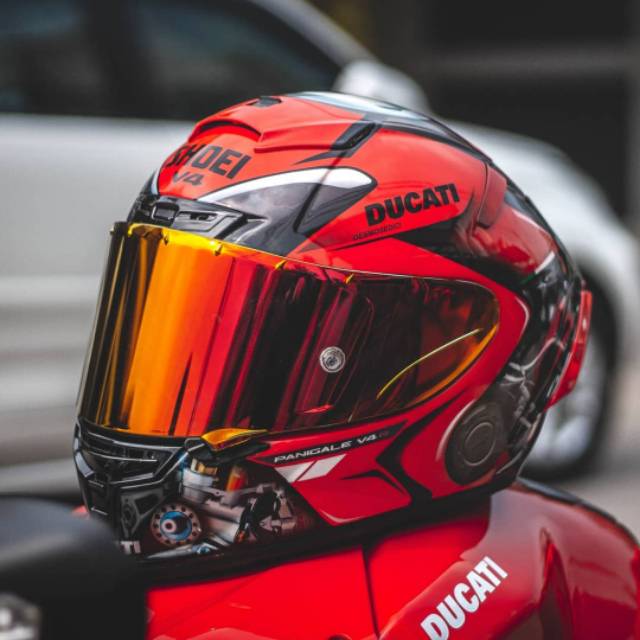 helm shoei