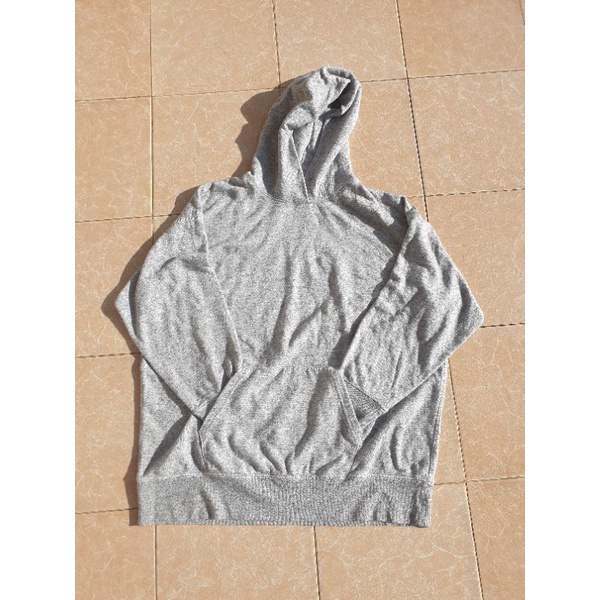HOODIE UNIQLO SECOND