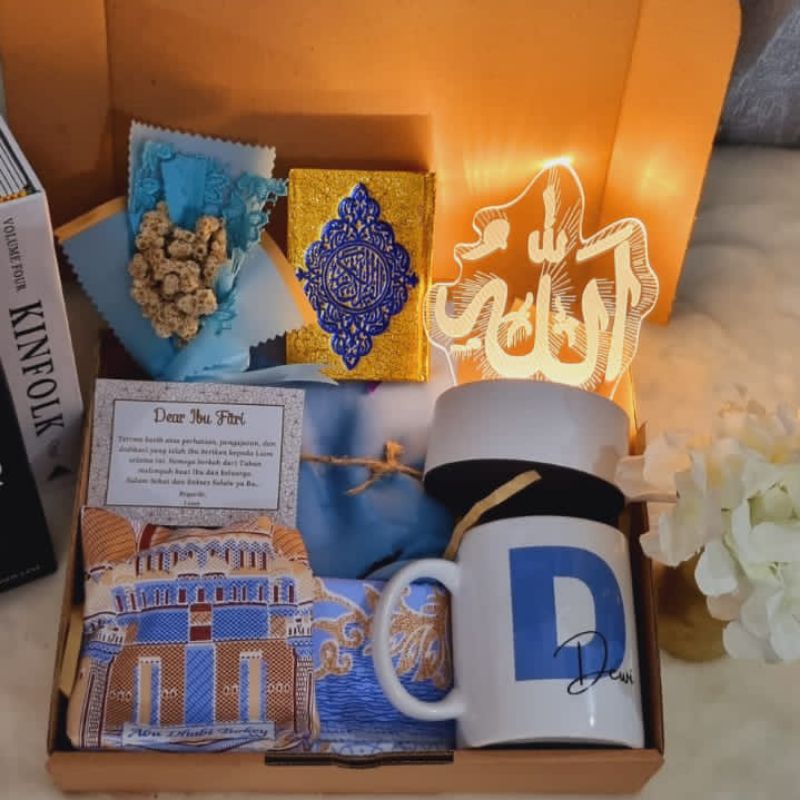 

Hampers hijab cewek fullset/Ready tema pink,green&blue