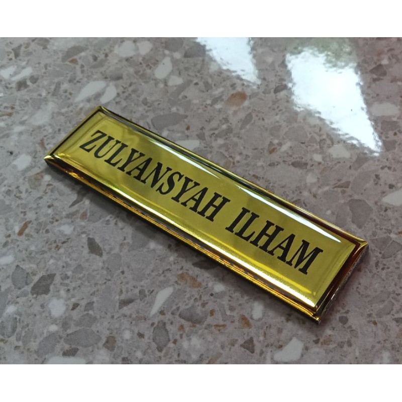 Name Tag Papan Nama Warna Gold Emas Mengkilat - Peniti - Magnet #Name Tag Indonesia