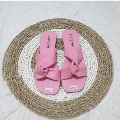 sandal teplek wanita