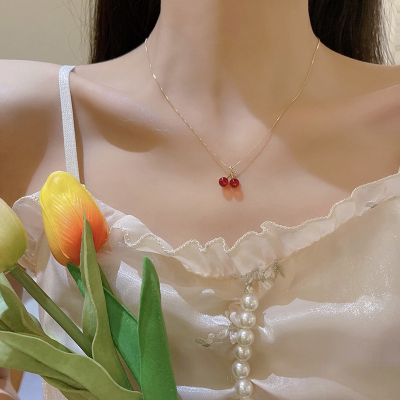 Kalung Rantai Klavikula Desain Cherry Warna Merah Gaya Korea Untuk Wanita