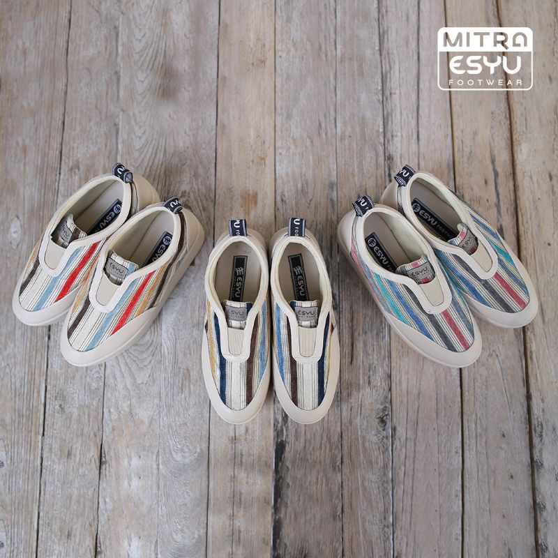 SEPATU WEDGES WANITA "AMIRA SERIES" BY ESYU FOOTWEAR