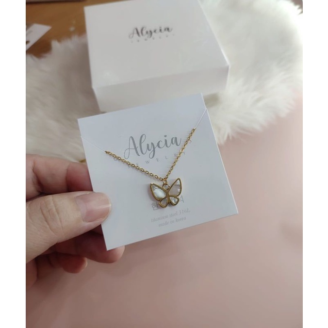 kalung anak kupu kupu titanium anti karat butterfly