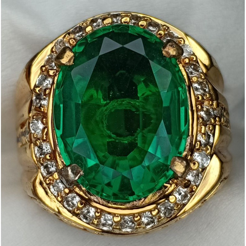 BATU PERMATA ZAMRUD RUSIA