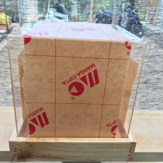 

Box Seserahan Akrilik Lengkung pesanan Andini