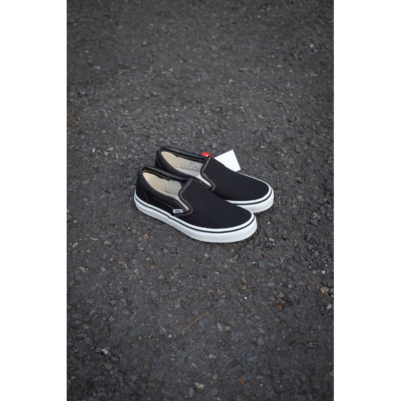 VANS SLIP ON BLACK/WHITE JAPAN MARKET 🇯🇵