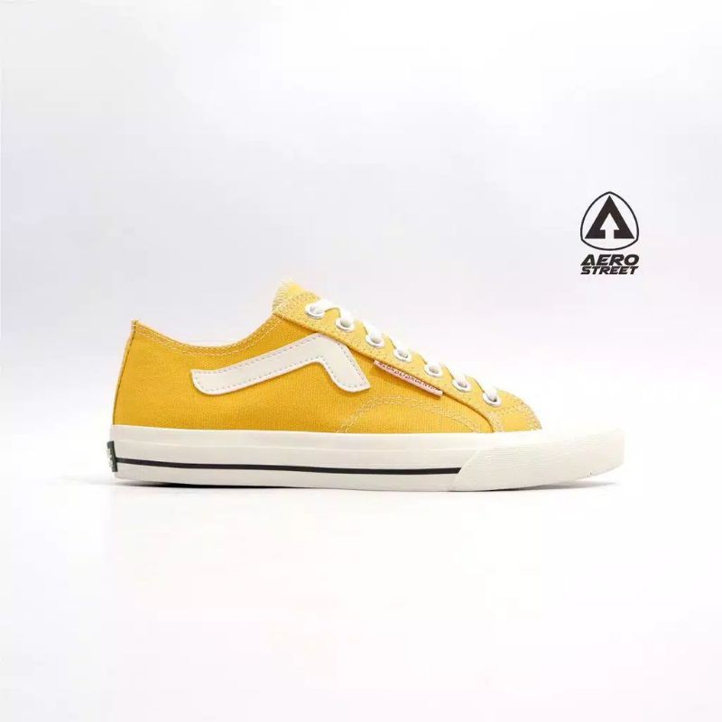 Aerostreet 40 41Jhosse Low Kuning - Sepatu Sneakers Casual Sport Sekolah Pria