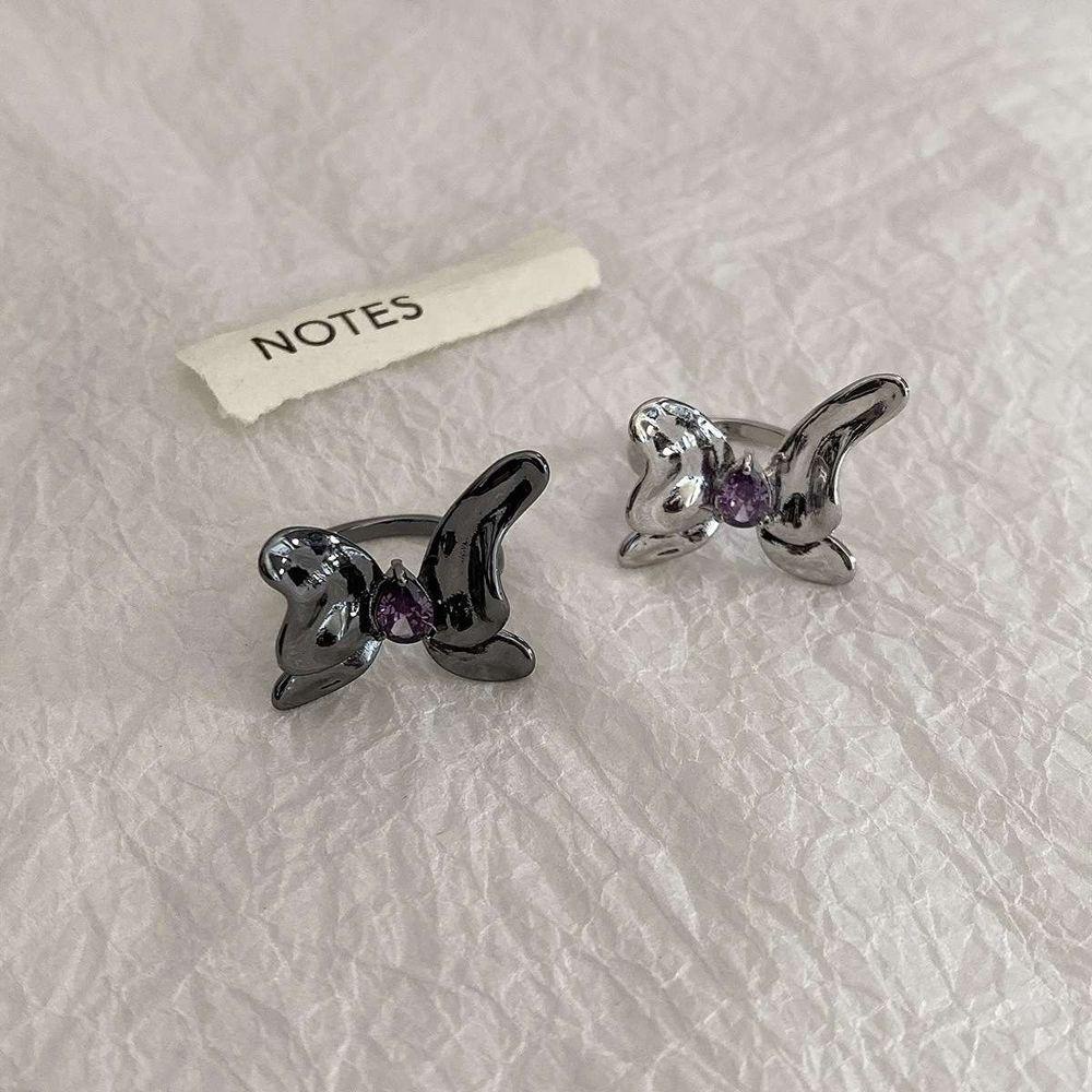 Needway Wanita Cincin Keren Unik Pasangan Cincin Kupu-Kupu Niche Desain Pembukaan Cincin Fashion Perhiasan
