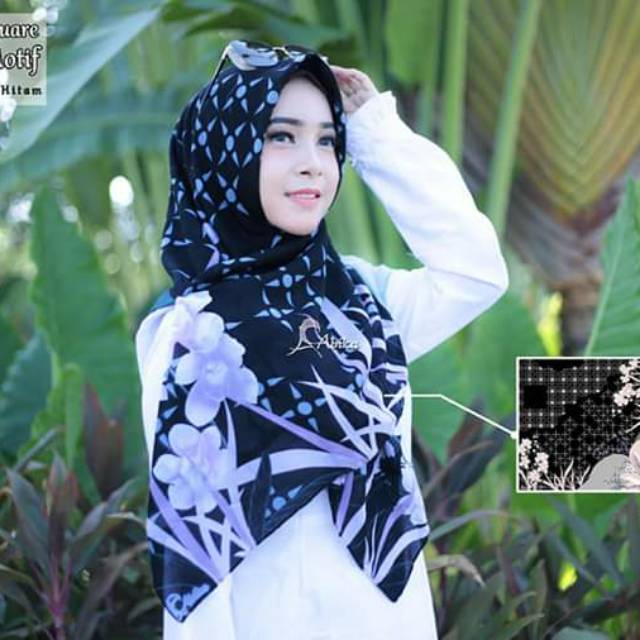 Square Ayunda Motif Abika