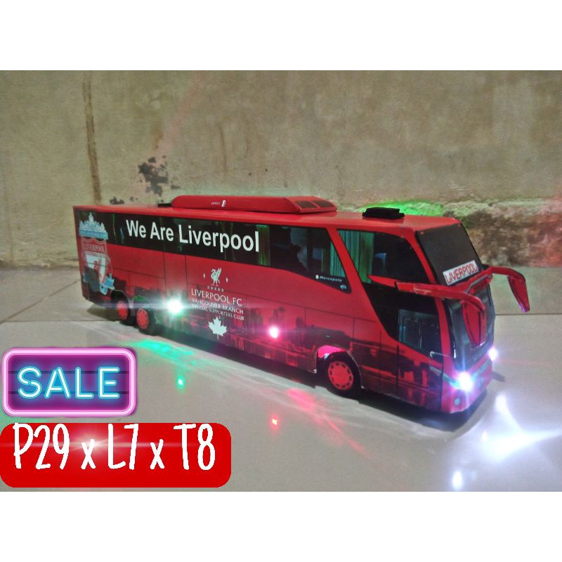 miniatur papercraft bus Liverpool