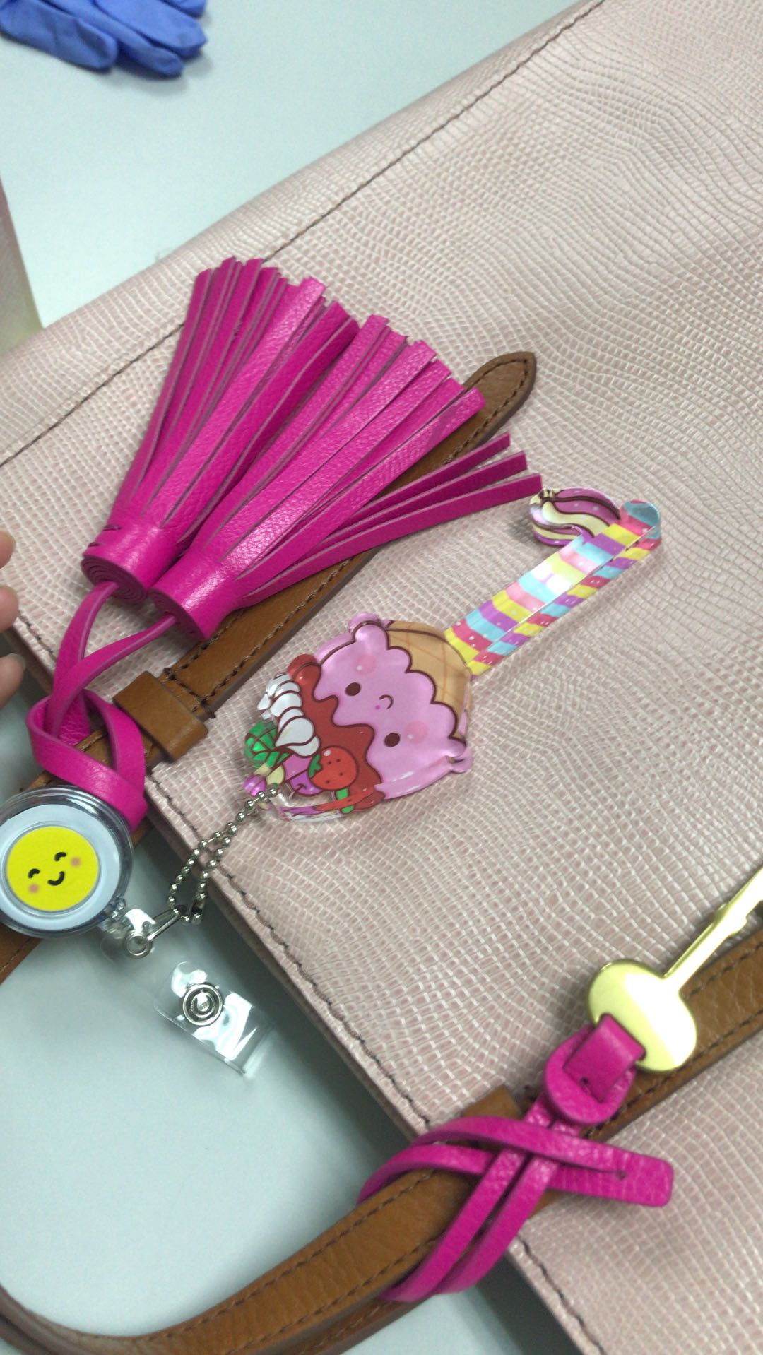 Tropical Cofing Corona Finger