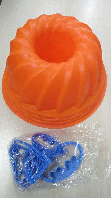 Cetakan Silikon Kue / Puding Swirl