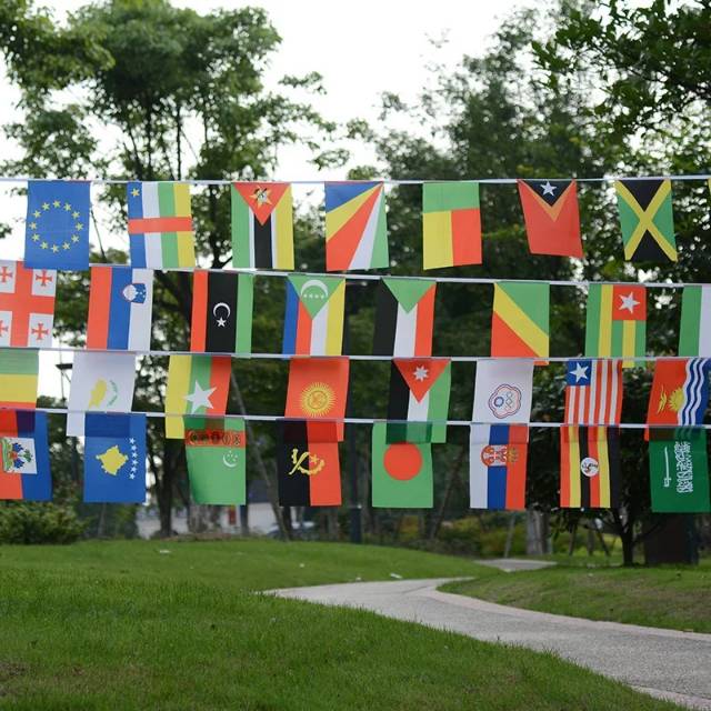 Bendera Renceng Negara Dunia dan Eropa Dekorasi Cafe Restoran Pantai Rumah Hotel Sekolah