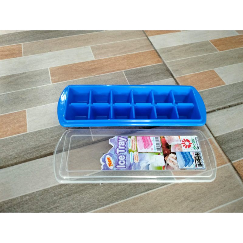 Cetakan Es Batu + Tutup Sunlife / Ice Tray / Tempat Es Batu / Kubus / Kotak / Coklat / Jelly / Agar