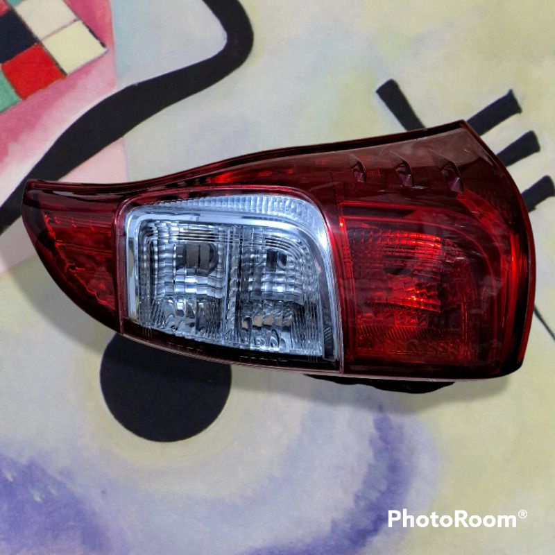 Mengenal Lebih Dekat Lampu Depan Toyota Avanza 2011: Spesifikasi, Masalah Umum, dan Solusi