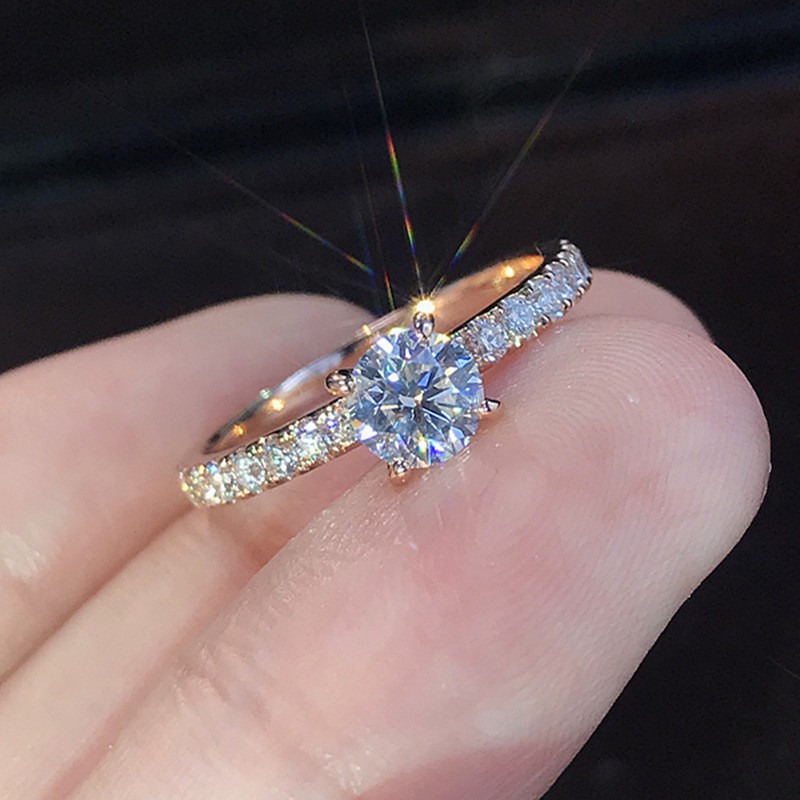 Cincin Lapis Emas 14k Dengan Kubik Zirkonia Untuk Wanita