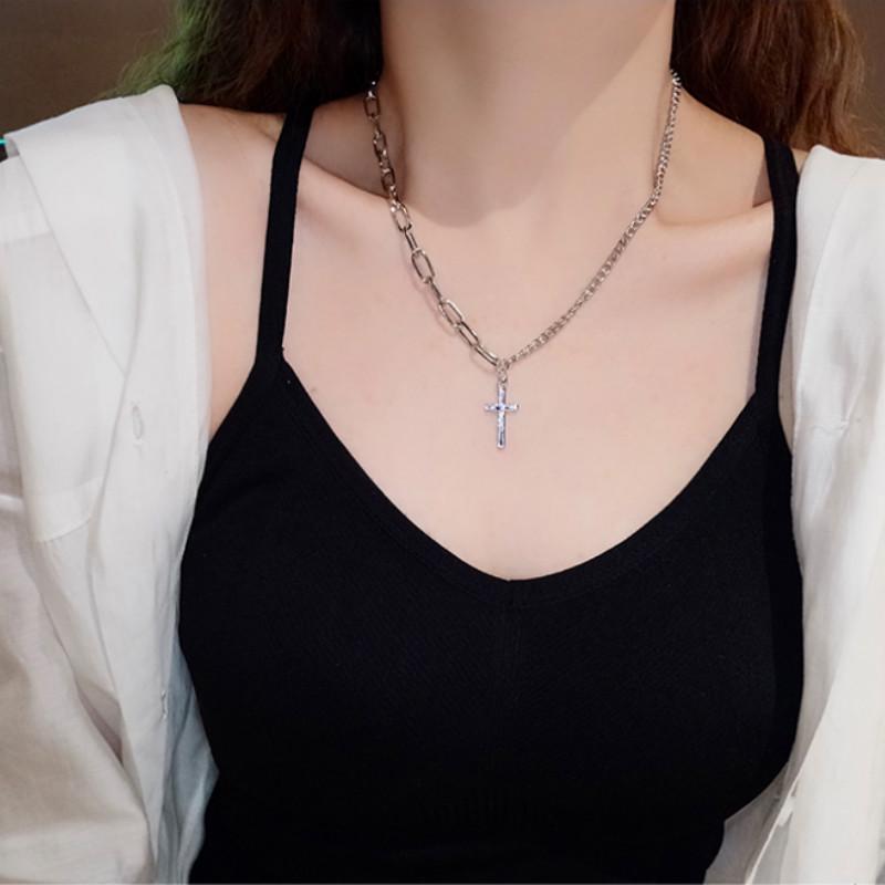 Kalung Model Asymmetric Cross Gaya Korea Untuk Pria Dan Wanita