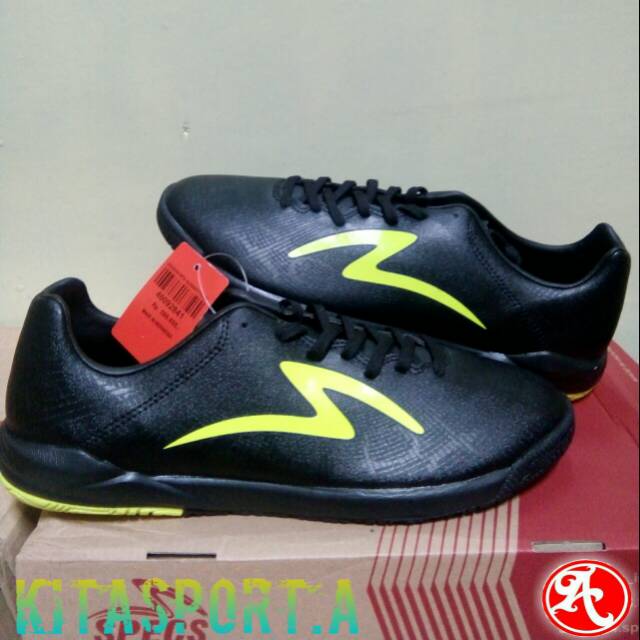 Specs Accelerator Fury In Black