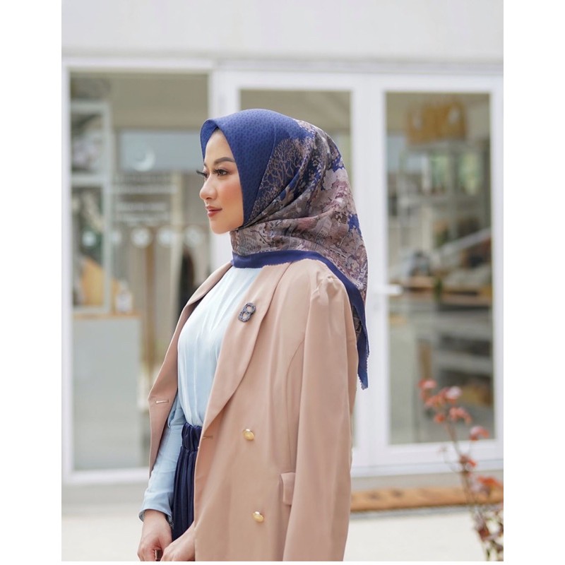 ButtonScarves New York Reborn Collection Royal Blue