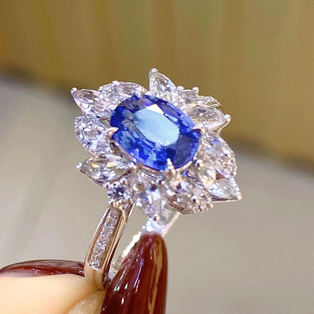 Cincin Wanita Hias Sapphire Imitasi Gaya Mewah Untuk Pertunangan / Pernikahan