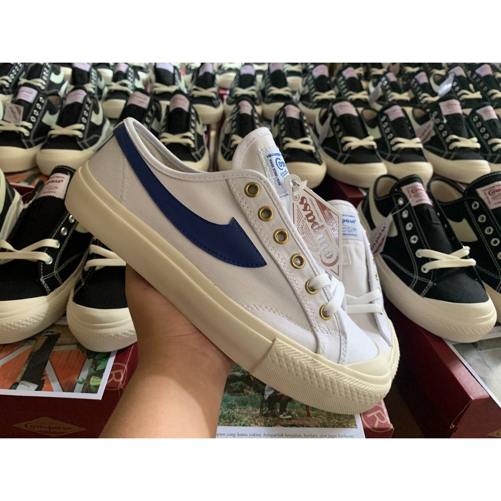 [ORIGINAL] Compass Gazelle Low Black White / Black Gum / Cappucinno / White Red / Cream / White Blue