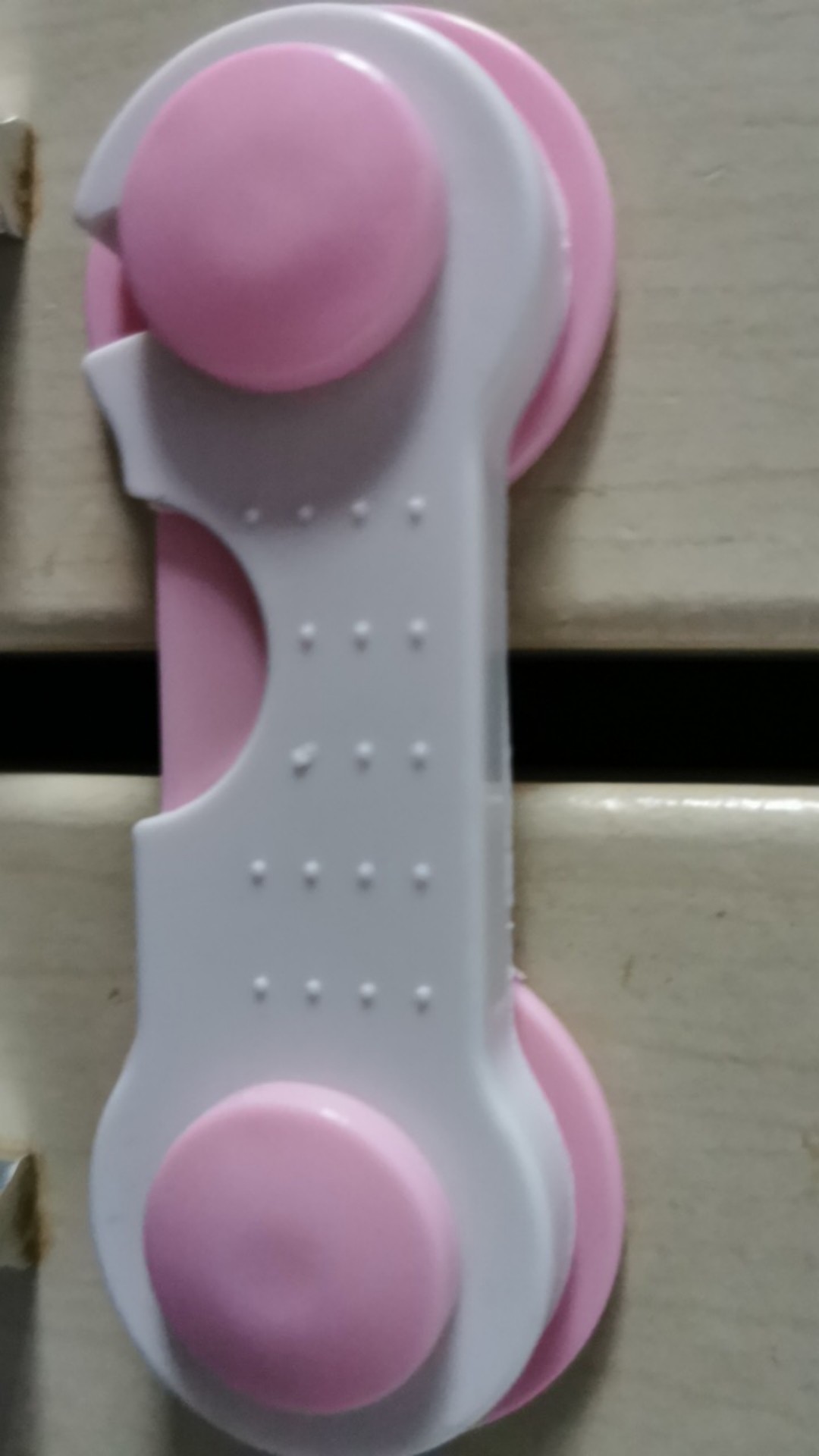 Pengaman / Pengunci Lemari / Laci / Pintu