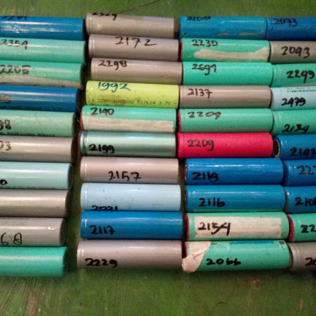 Baterai laptop seri 18650 real sudah di uji dengan opus li-500 kapasitas 2000 sampai 3000 mAh