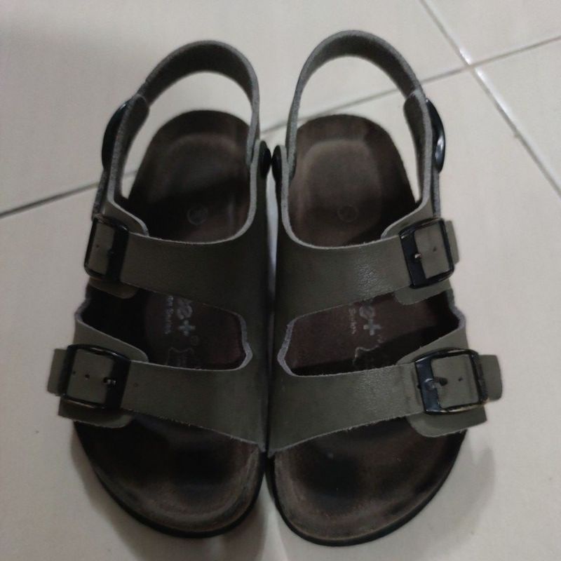 My Feet  anak Preloved  sz 30