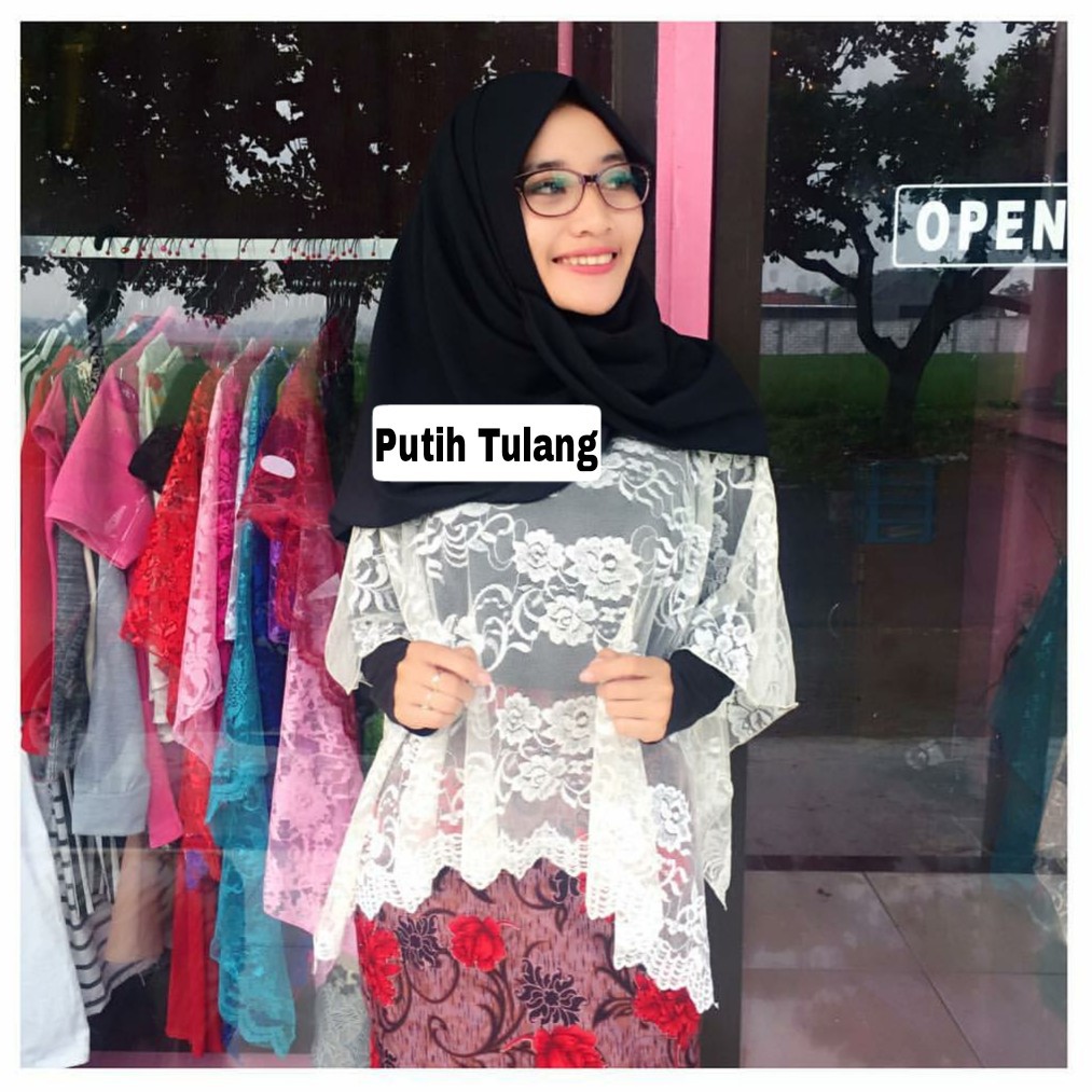 PROMO Warna Putih Tulang   Atasan Outer Cape Brokat Cape Brukat Kebaya Wisuda Kondangan Murah