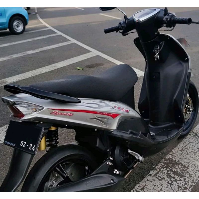 Striping sticker lis standar mio sporty api tahun 2006 2007 silver