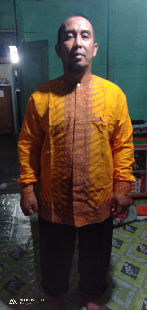 Batik Solo Koko Batik Pria Lengan Panjang Lapis Furing Abinaya Kuning Martowiro Atasan Modang Kuning