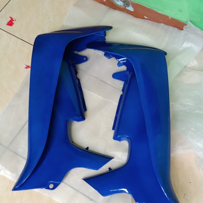 sayap Suzuki Smash lama biru