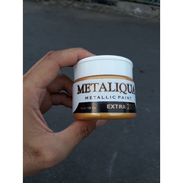 

Cat emas campuran air metaliqua 100cc bonus 20%