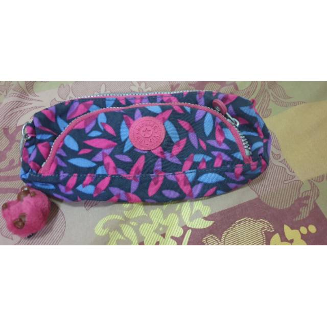 

(Preloved) Pencil Case Kippling.