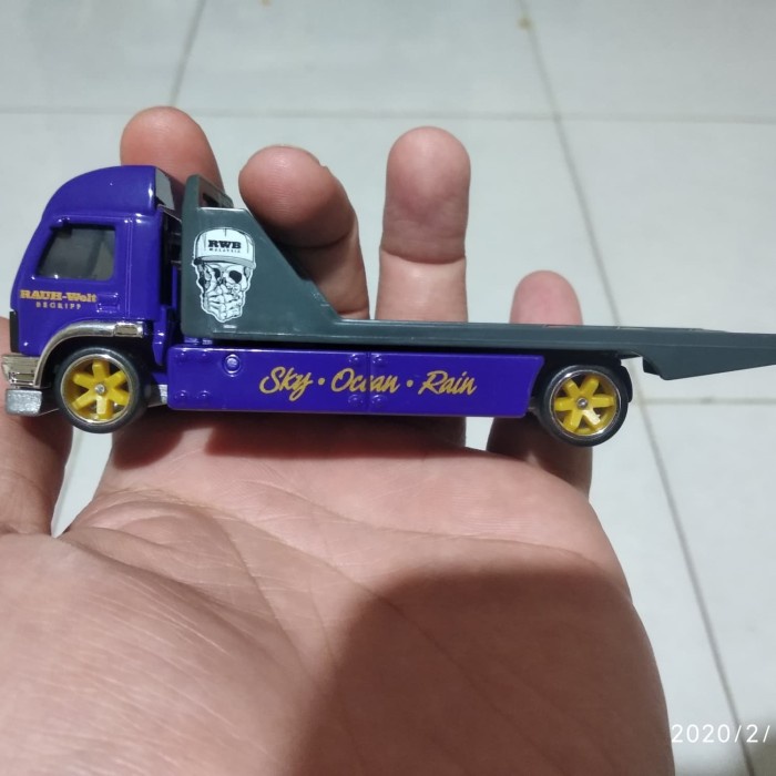 COD Hotwheels Team Transport Truck Aero Lift Rwb Loose Porsche No Skyline DISKON