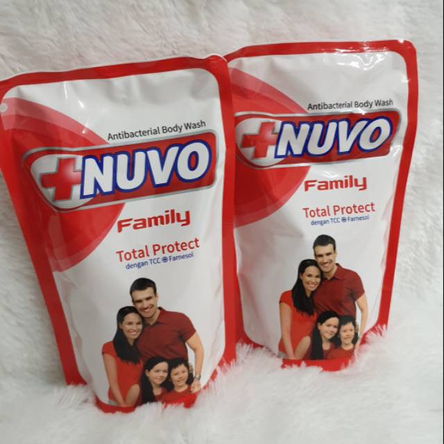 Nuvo sabun cair merah 250ml