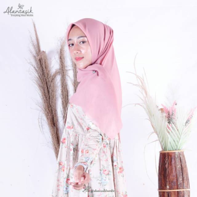 ALANTASIK - segiempat vine waterplash lasercut GR.1