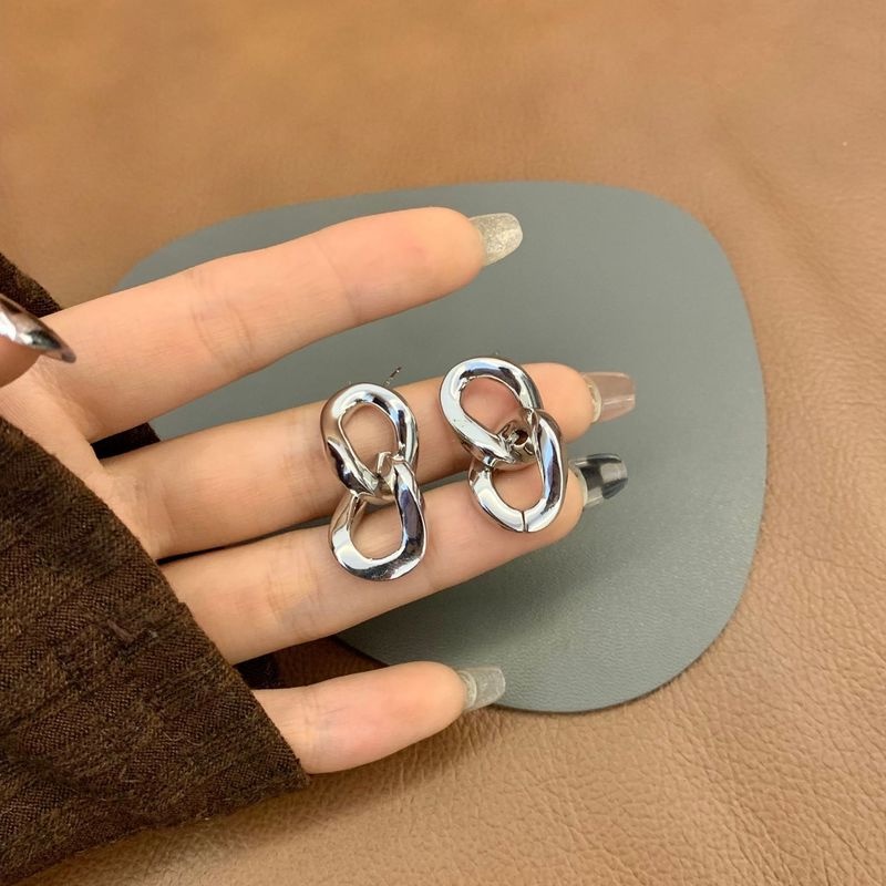 Co Co Co Anting Tusuk Asimetris Bahan Silver S925 Untuk Wanita