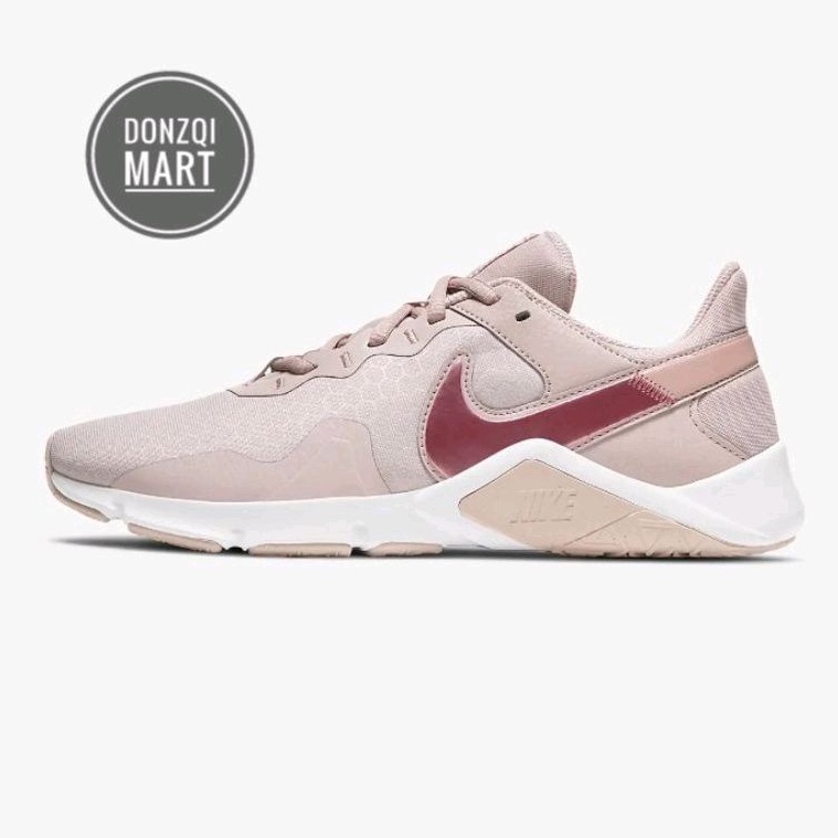 nike legend essential 2 premium women's cross training shoes