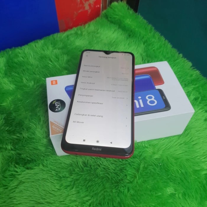 Hp Xiaomi Redmi 8 4/64GB fullset mulus - Ruby Red