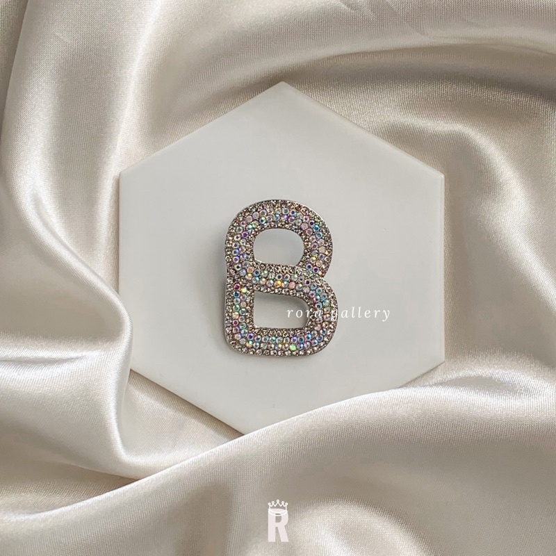 Rora PART 1 NEW BROOCH | BROS BUTTONSCARVES | Rora Gallery-E silver