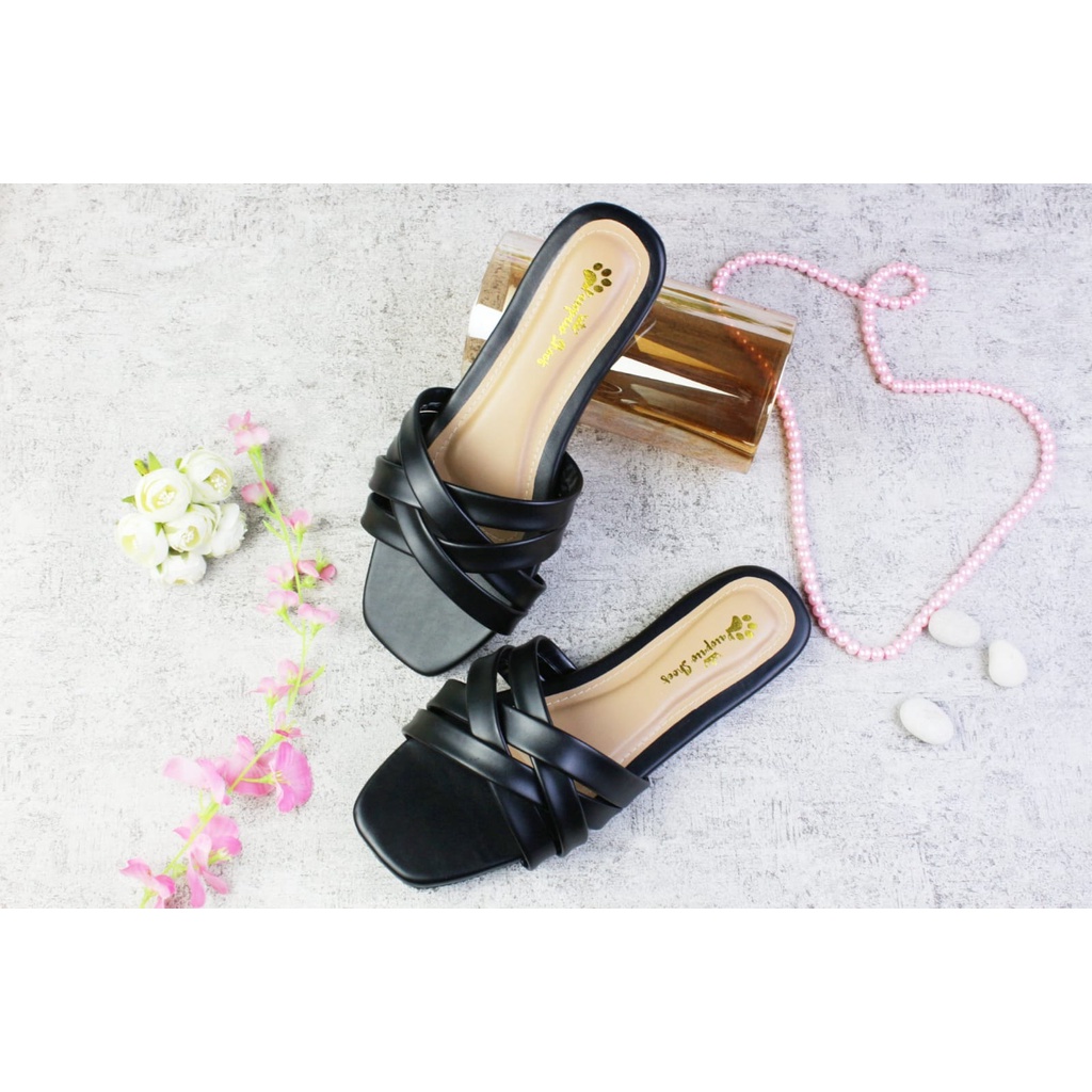 SEPATU BIG SIZE JUMBO WANITA SHERILA BLACK