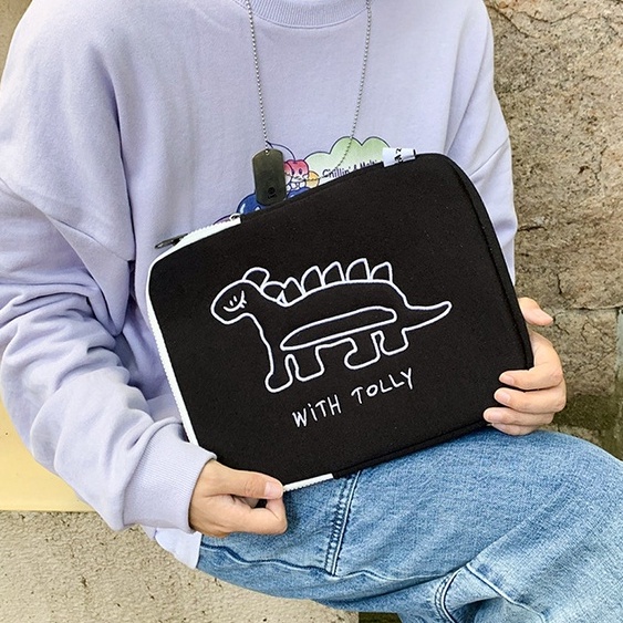 Sleeve Pouch Sarung Tas Bag Case Ipad Tab Tablet Macbook Air Pro Laptop Asus Acer Lenovo HP Huawei 11 12 13 14 15 inch Motif Gambar Dinosaurus Warna Hitam Lucu Cute Murah Korean Model