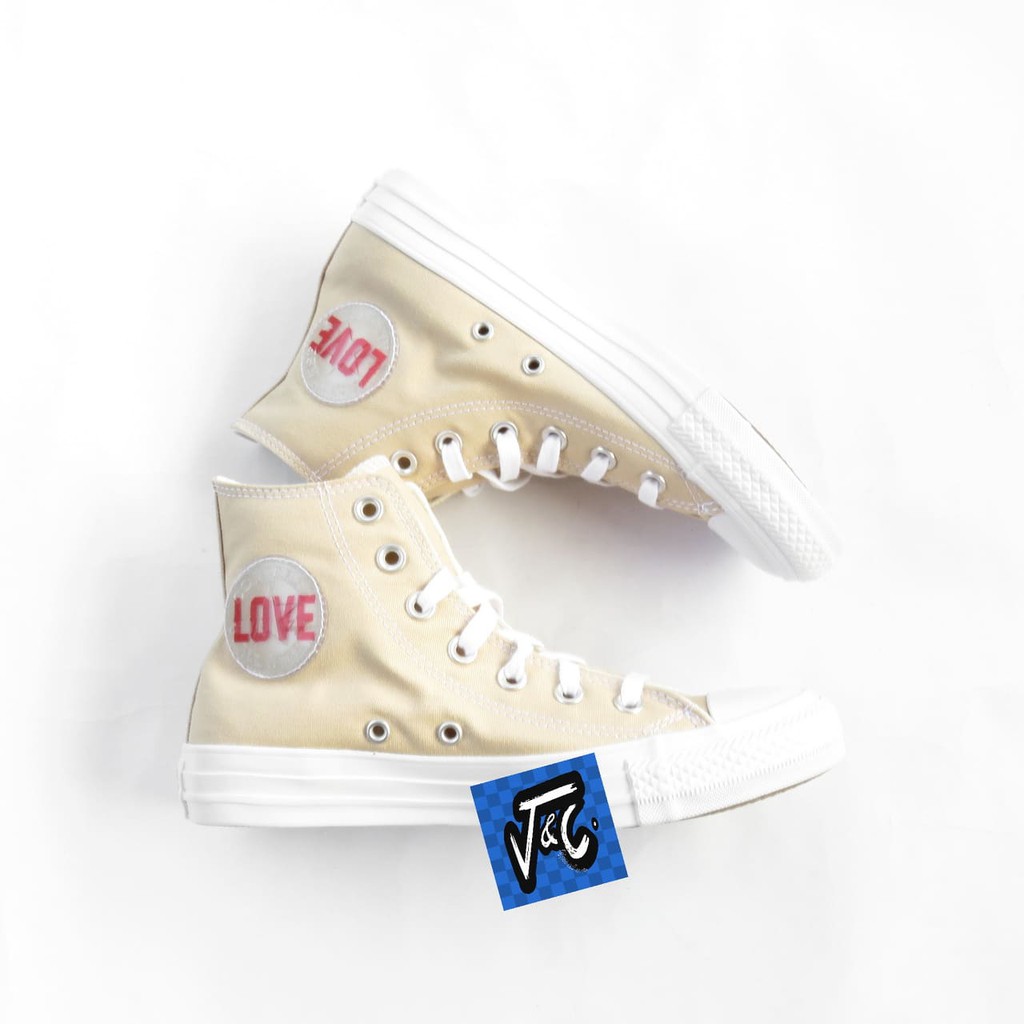 Sepatu Converse Chuck Taylor All Star Love Fearlessly Hi Desert Murah