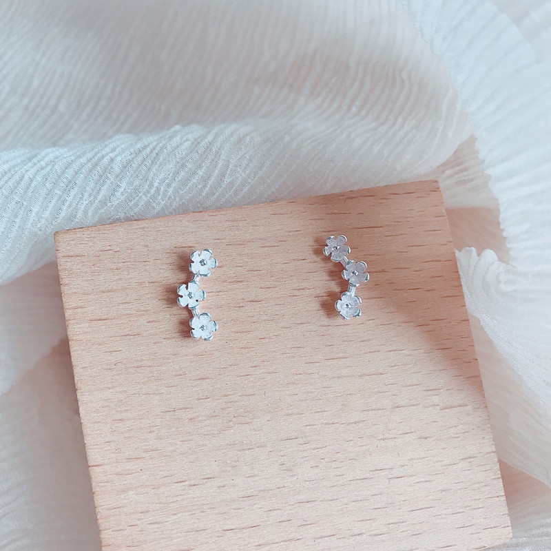 We Flower S925 Silver Sweet Three-flower Sakura Floral Stud Earrings for Girls Korean Ear Jewelry