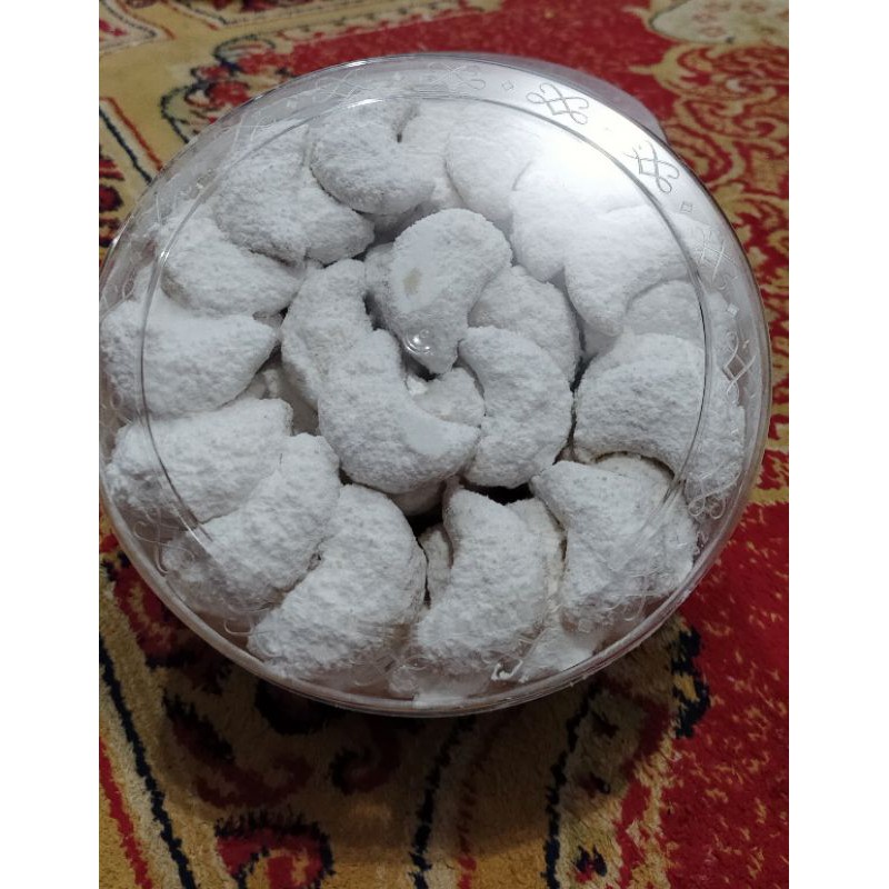 

Kue Putri Salju
