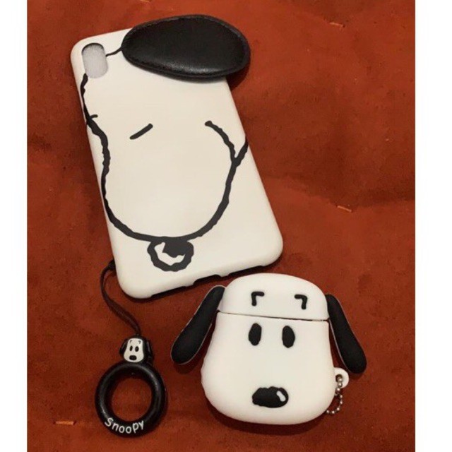 [Preloved] Casing Iphone XS Max set with airpods case SNOOPY White