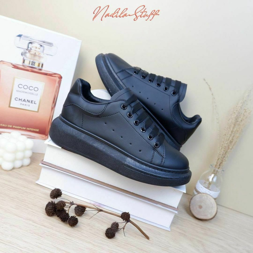 Hnm Sneakers/Sepatu Dewasa